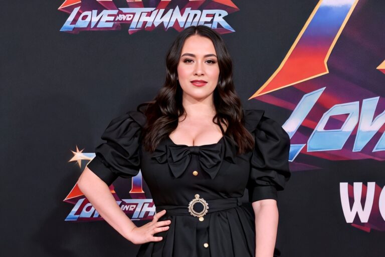 Kat Dennings Net Worth