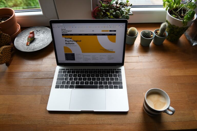 Click to Launch: Best Tools for Starting an E-Commerce Business